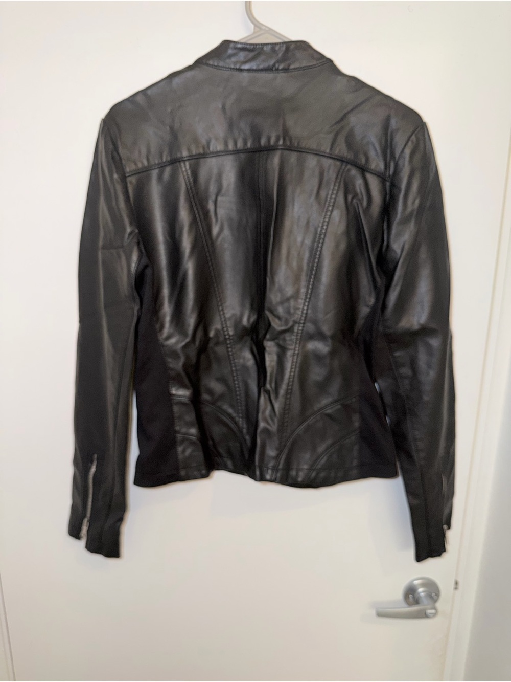 Guess Women’s Large Faux Leather Zip-Up Jacket – New Without Tags - Picture 9 of 13